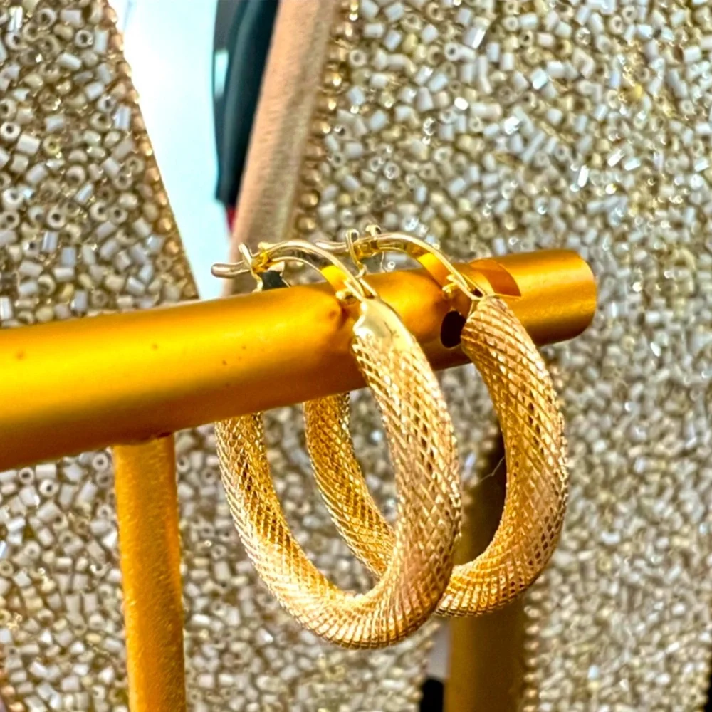 Real 18K Saudi Gold Earrings 24mm - Picture 1 of 1